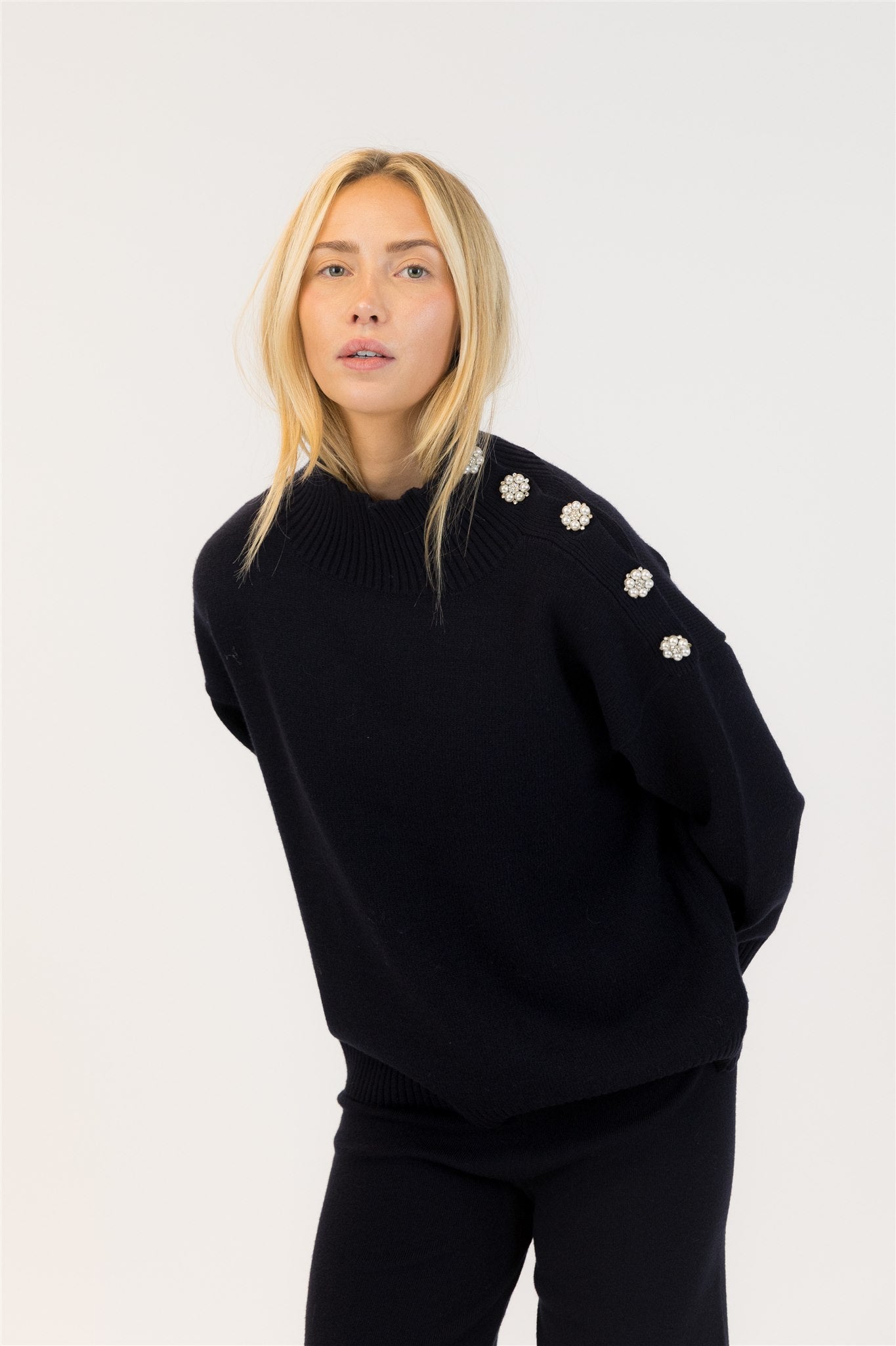 BLAKE PEARL SWEATER