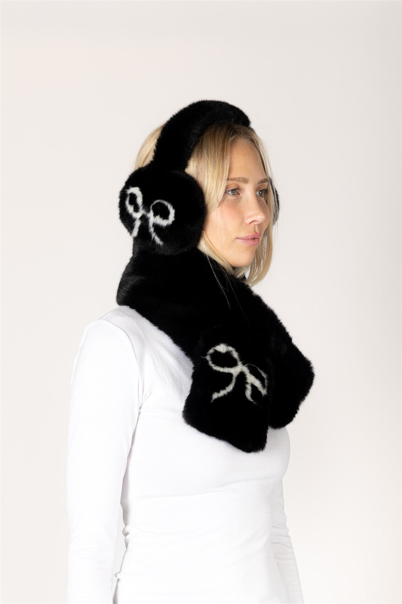 SCARF WITH BOW (VARIOUS COLOURS)