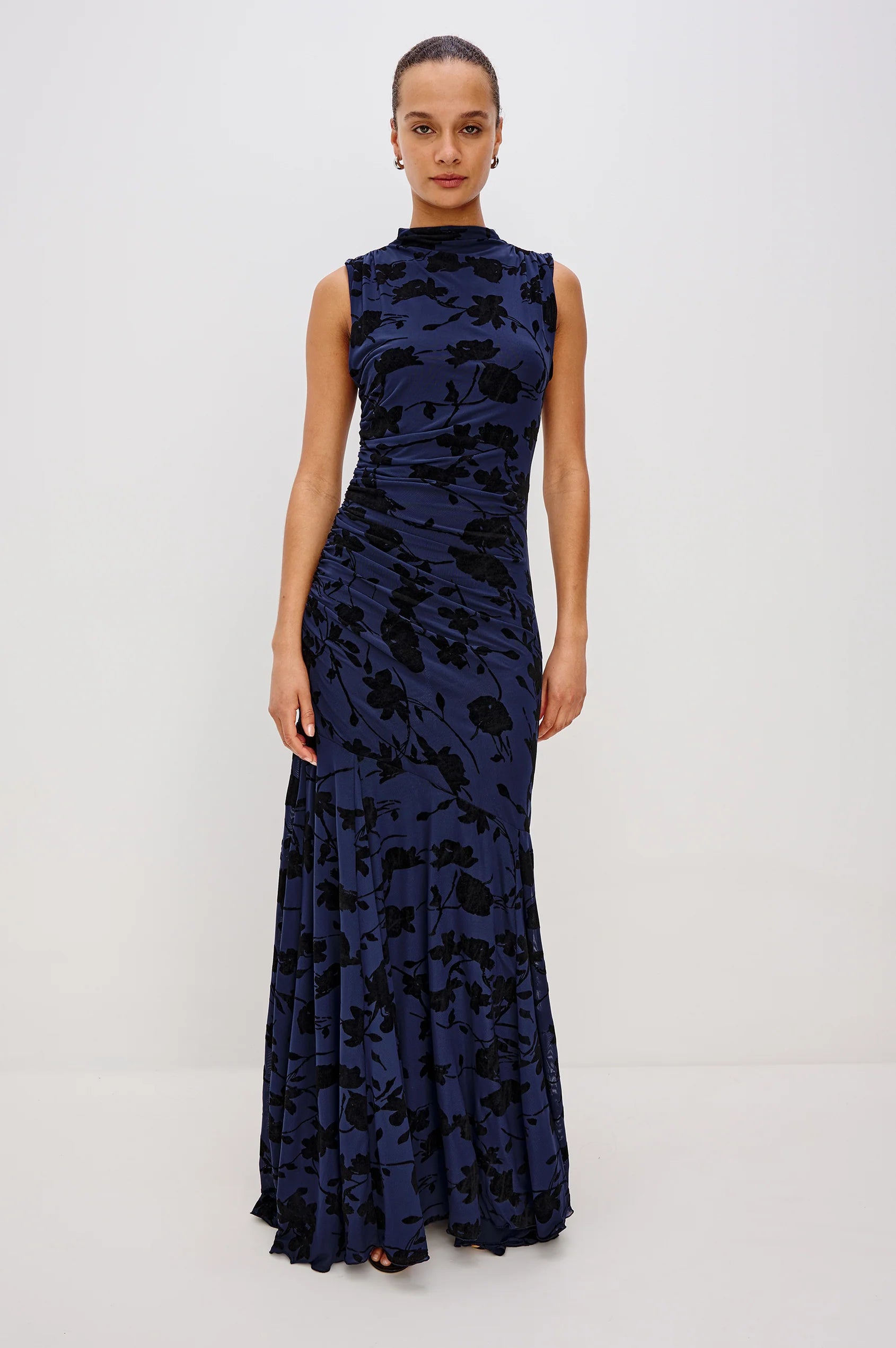 COSMOS DRESS - NAVY TOSSED ROSES