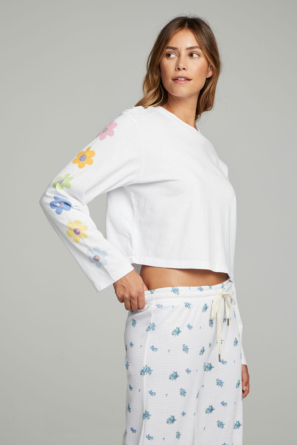 VENICE DAISIES LONG SLEEVE TEE