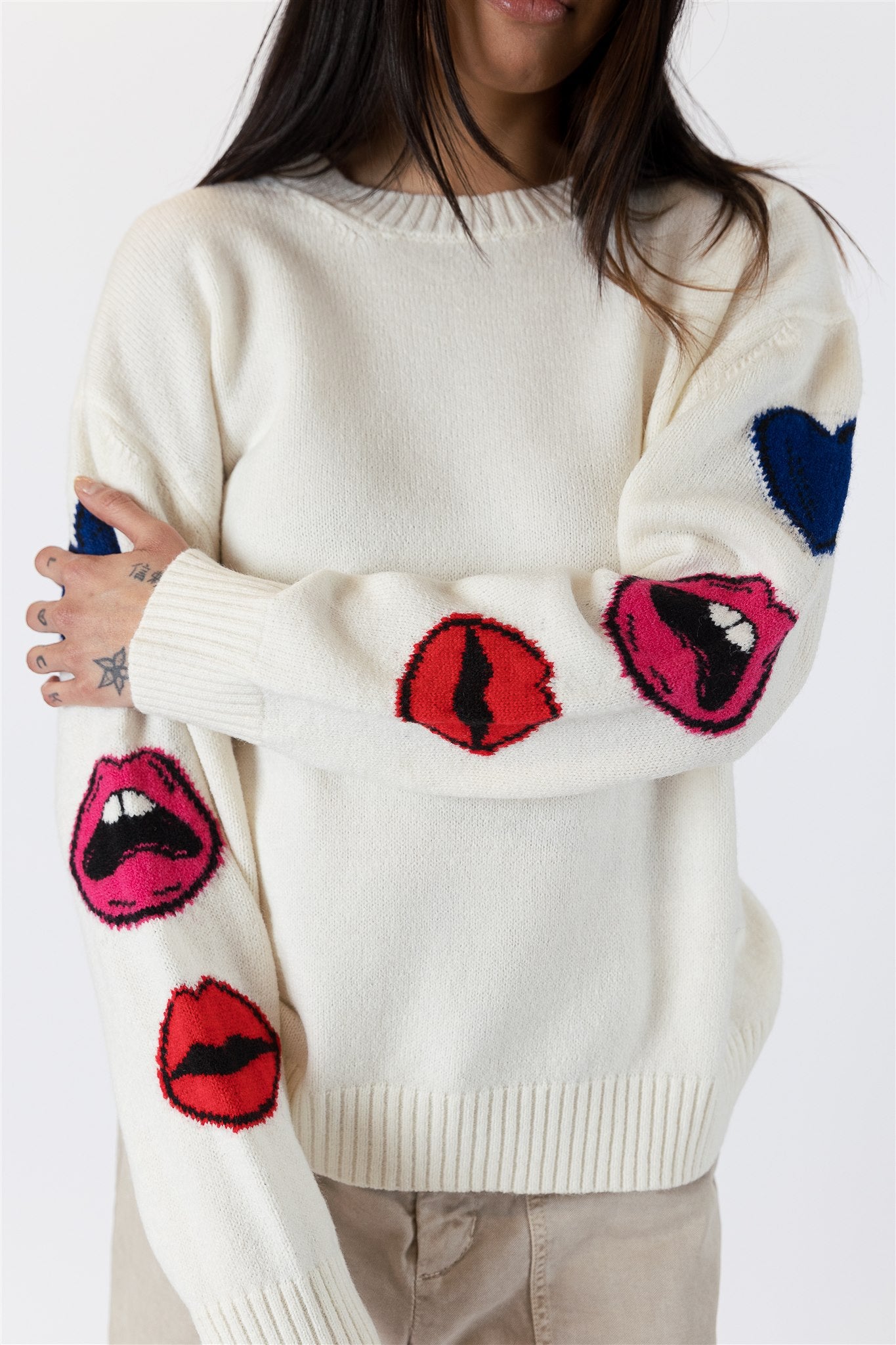 DUA LIPS SWEATER