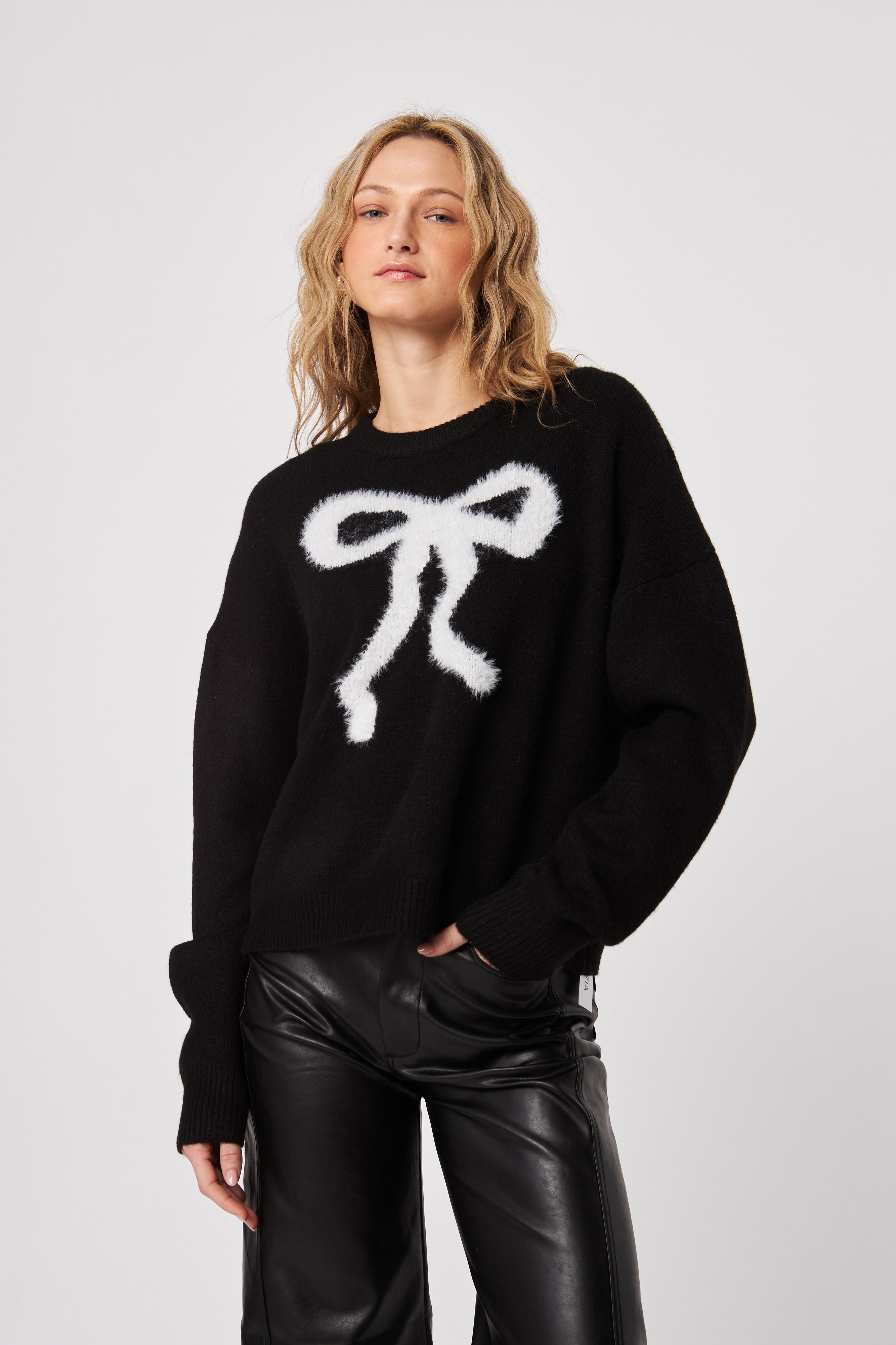 AMBROSE SWEATER - BLANC DE NOIR