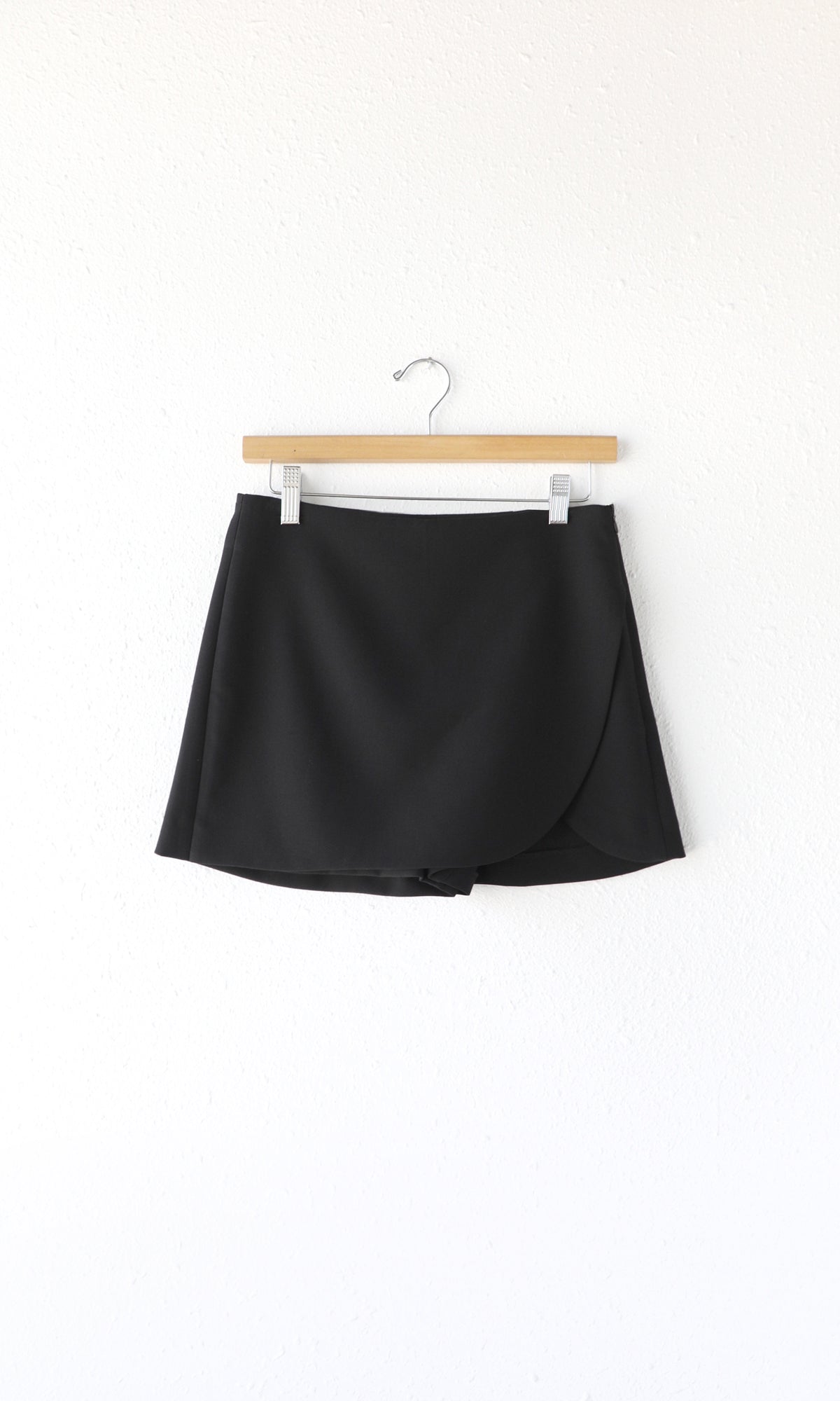 CALEM SKORT