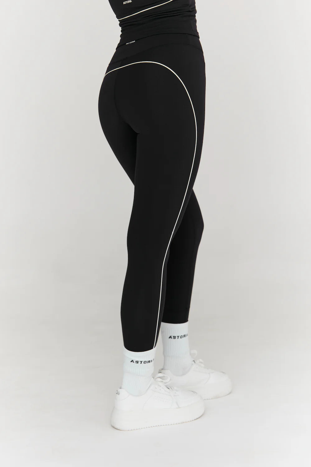 AIRVIVE FULL LENGTH LEGGING - BLACK/CREAM
