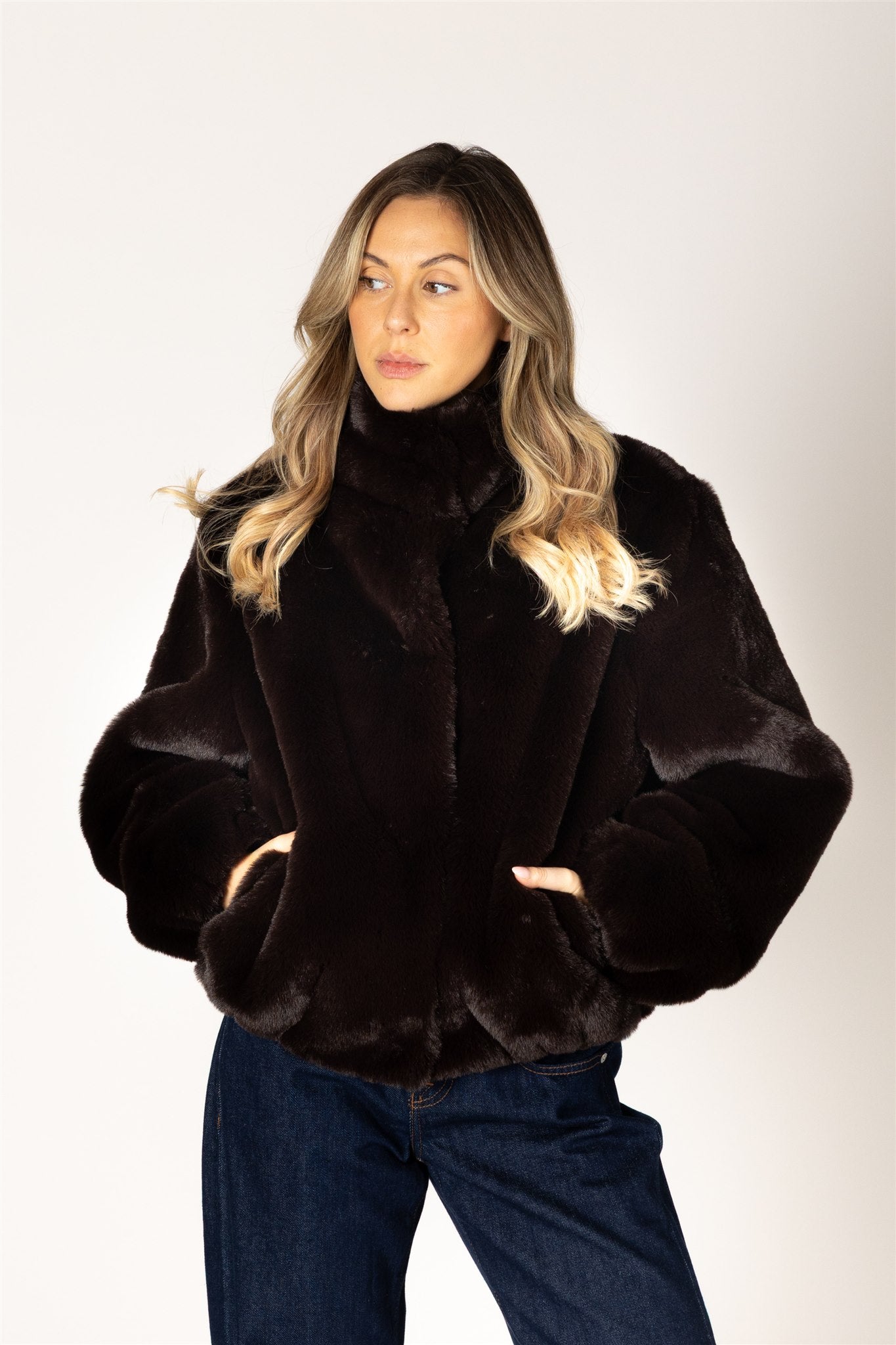 KENDRA FAUX FUR SHORT COAT - BROWN