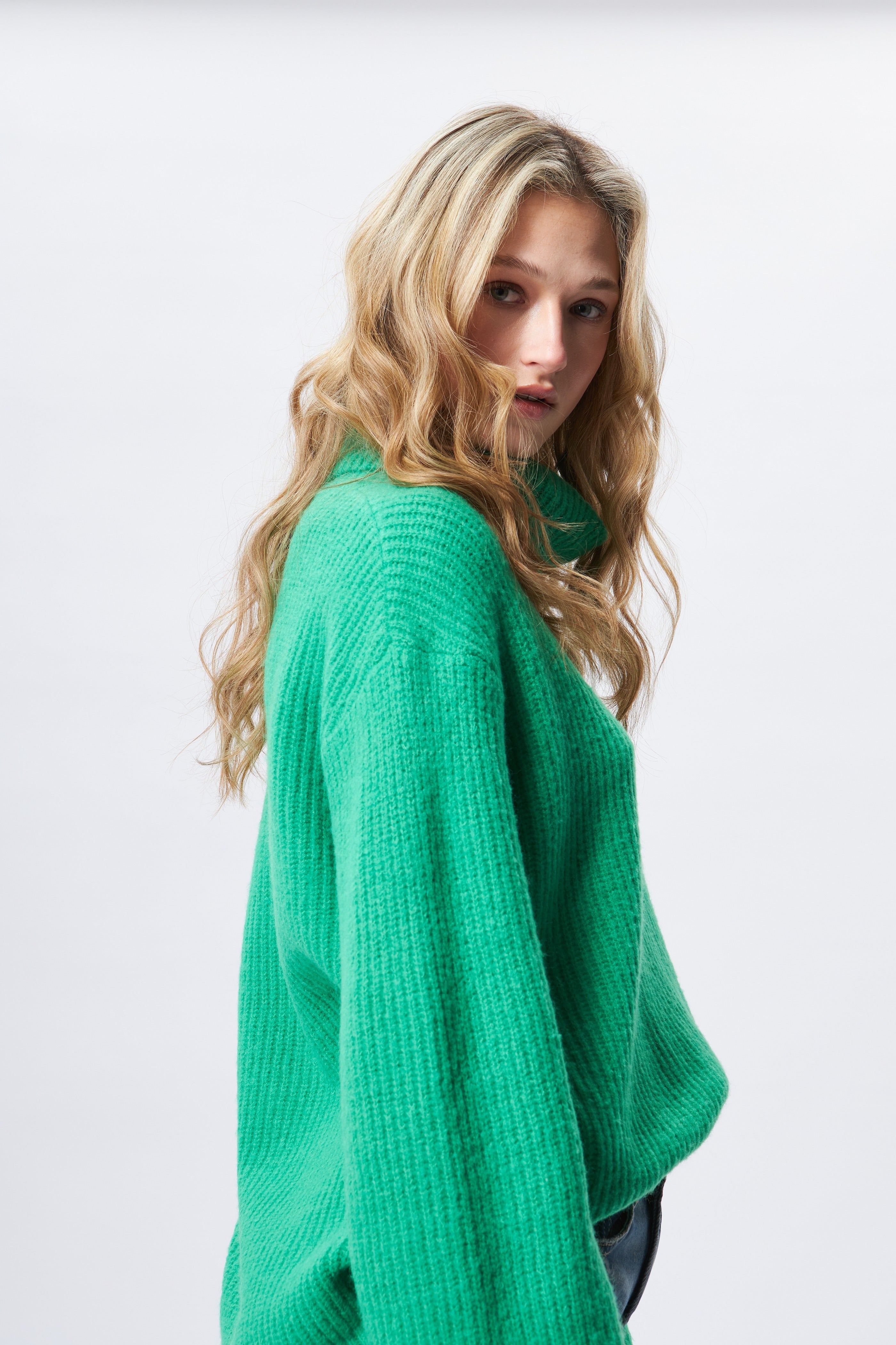 KINGSTON SWEATER - KELLY GREEN