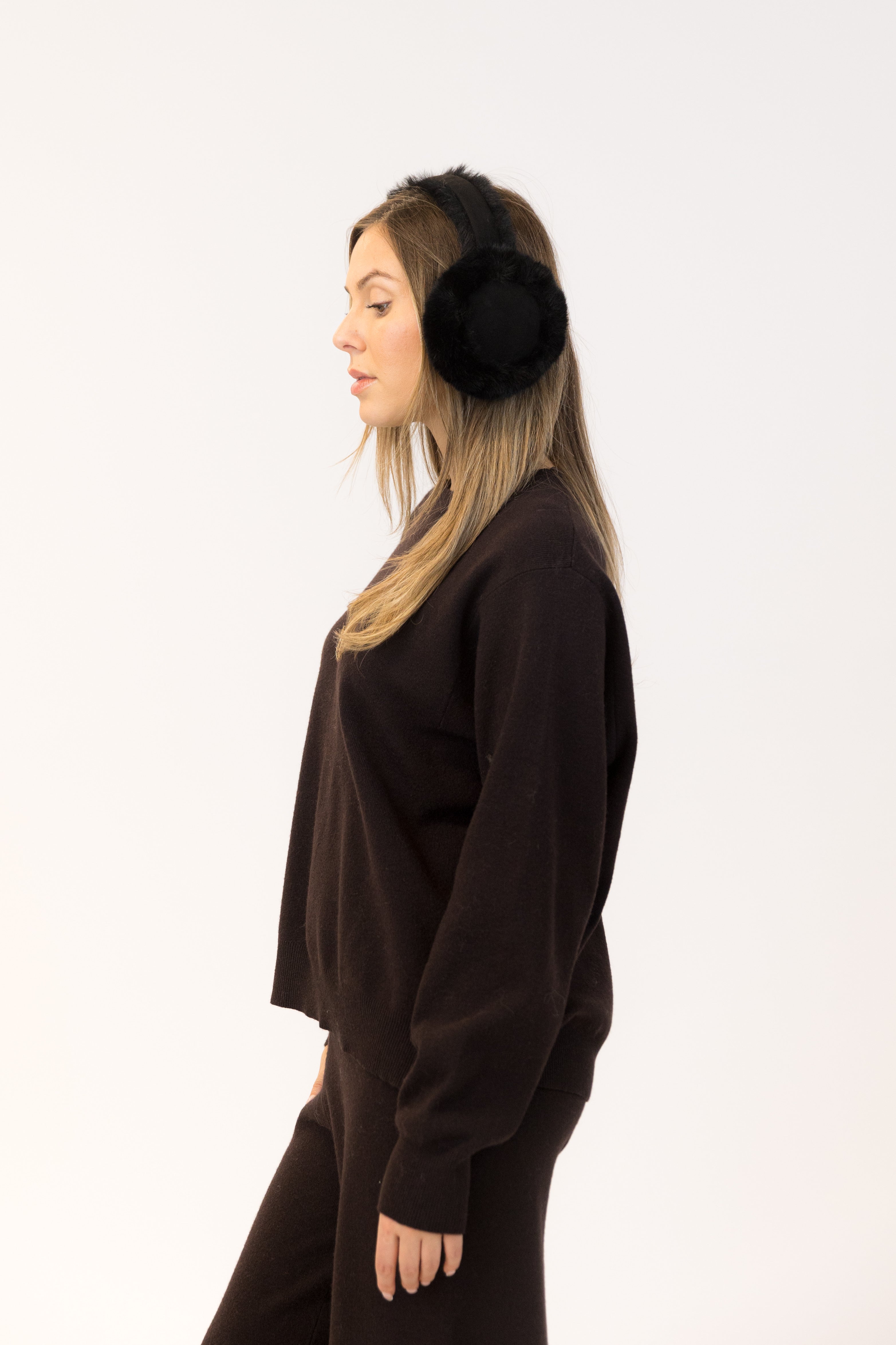 EARMUFFS (VARIOUS COLOURS)