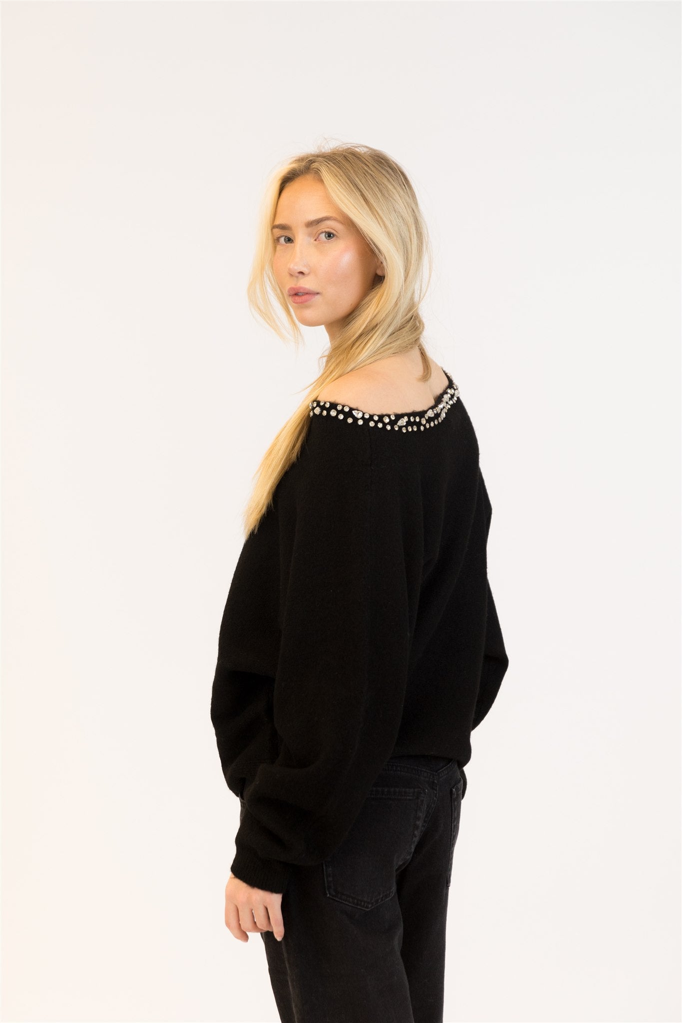 NOBU CRYSTAL BOATNECK SWEATER