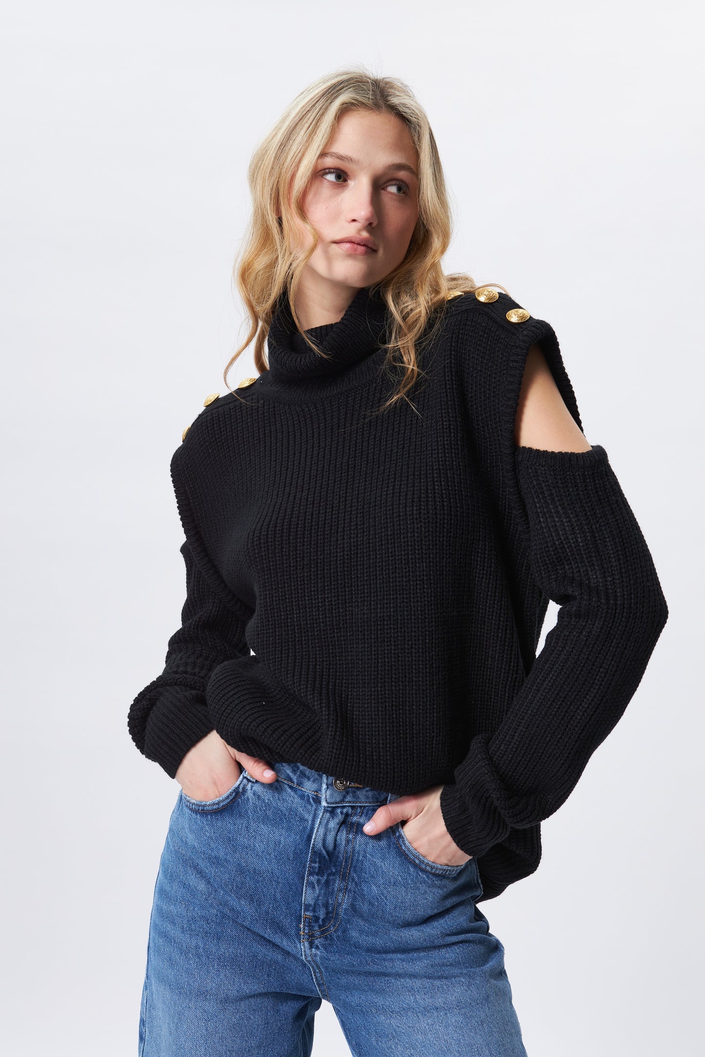 NYLE SWEATER - CAVIAR