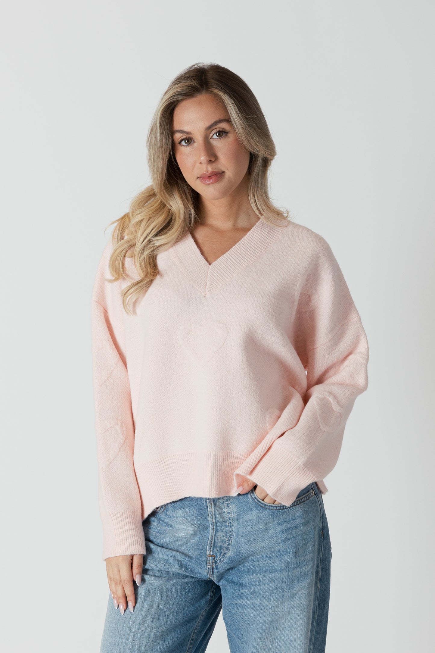 OCEANHEART V-NECK SWEATER