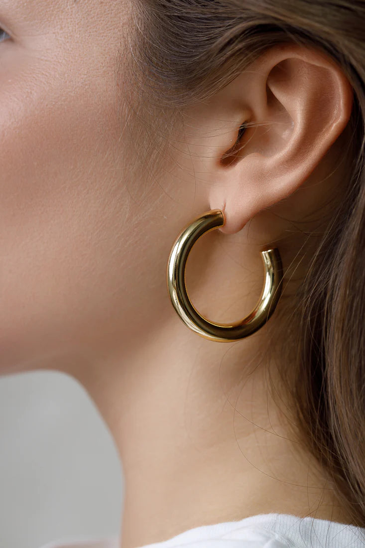 BOLD HOOPS