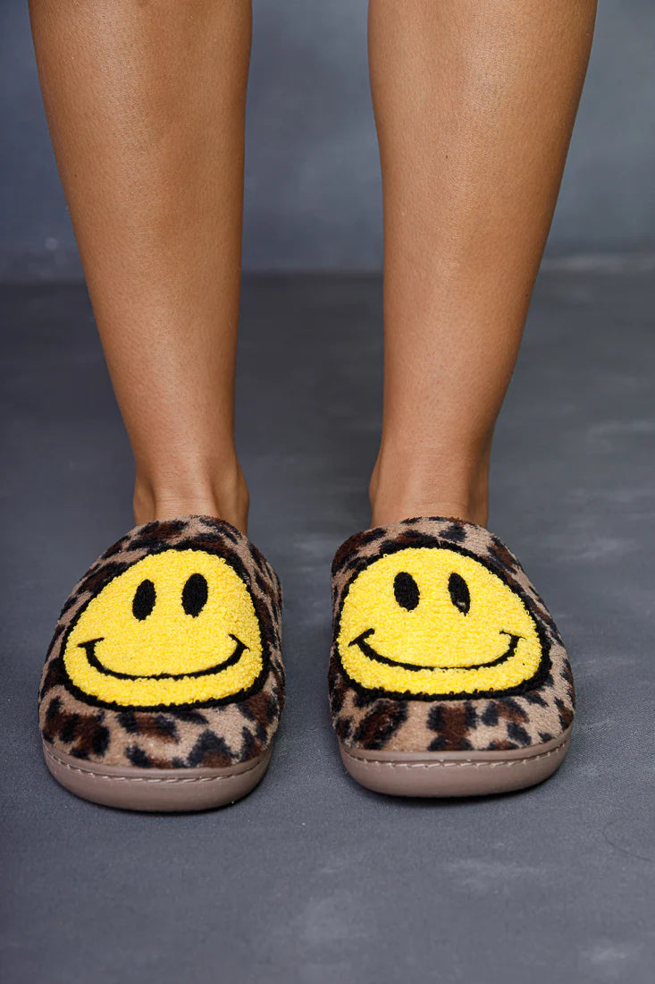 LEOPARD SMILEY SLIPPERS