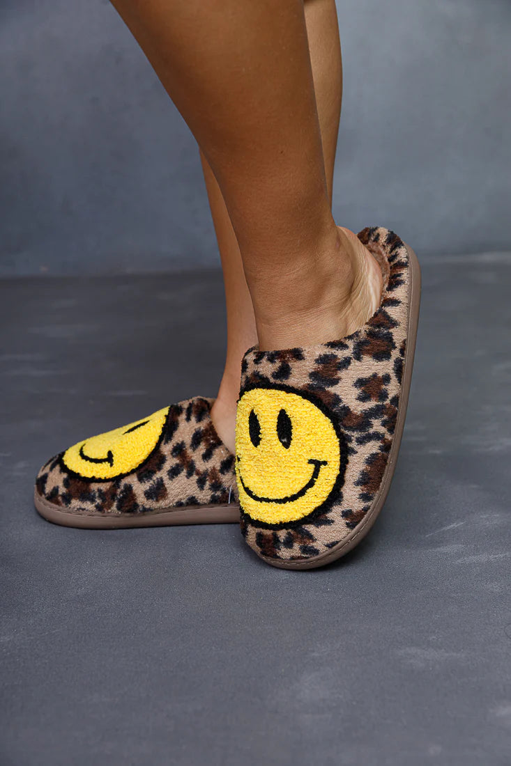 LEOPARD SMILEY SLIPPERS