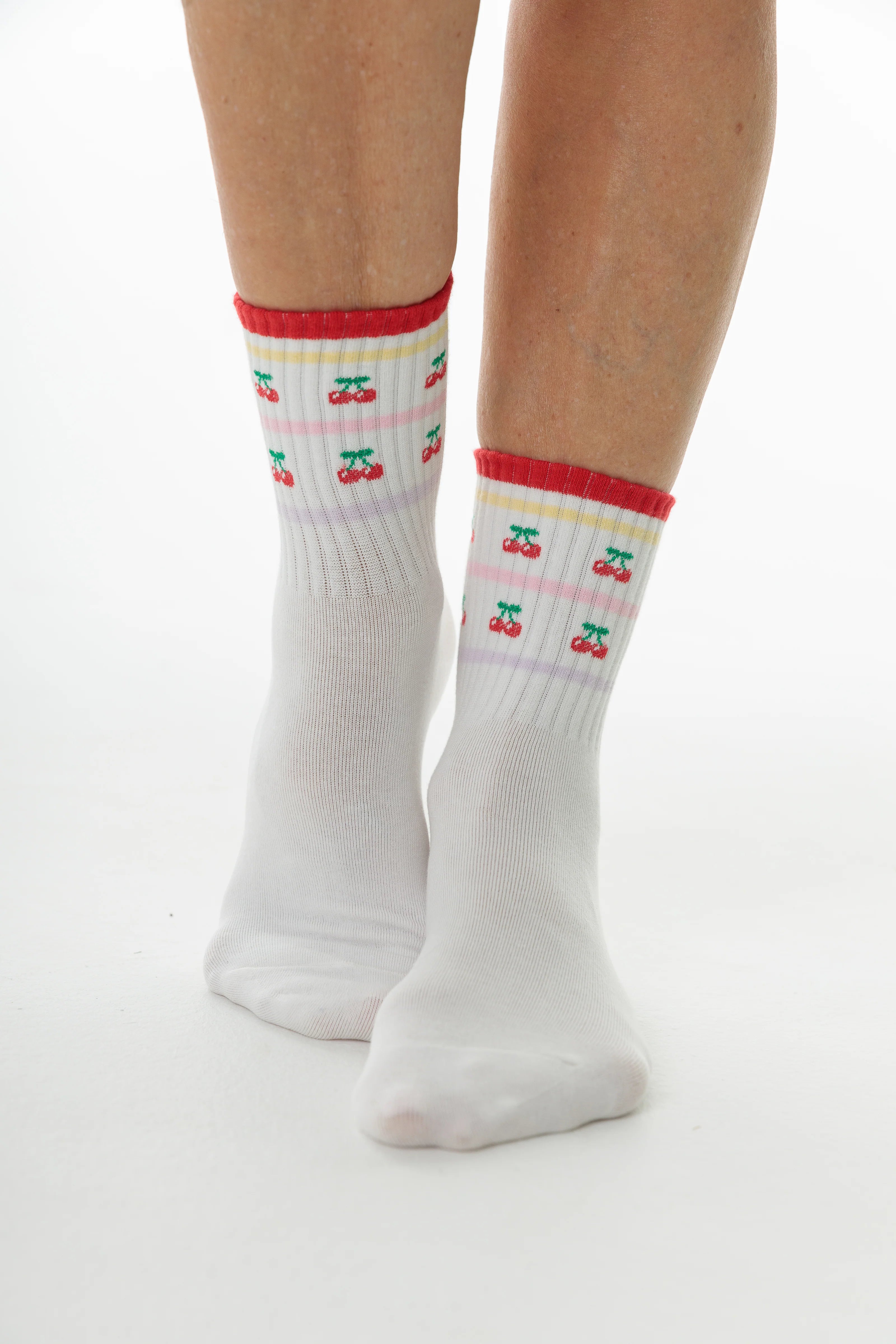 CHERRY RIBBED SOCKS