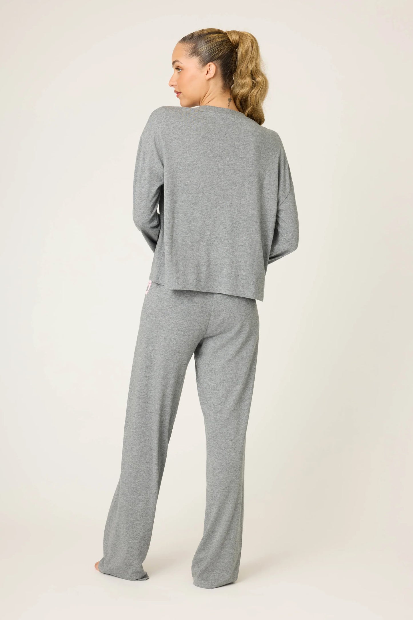 ALL BOW'D UP LOUNGE SET