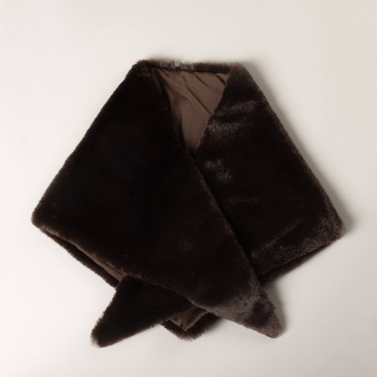 TRIANGLE FURSCARF (VARIOUS COLOURS)