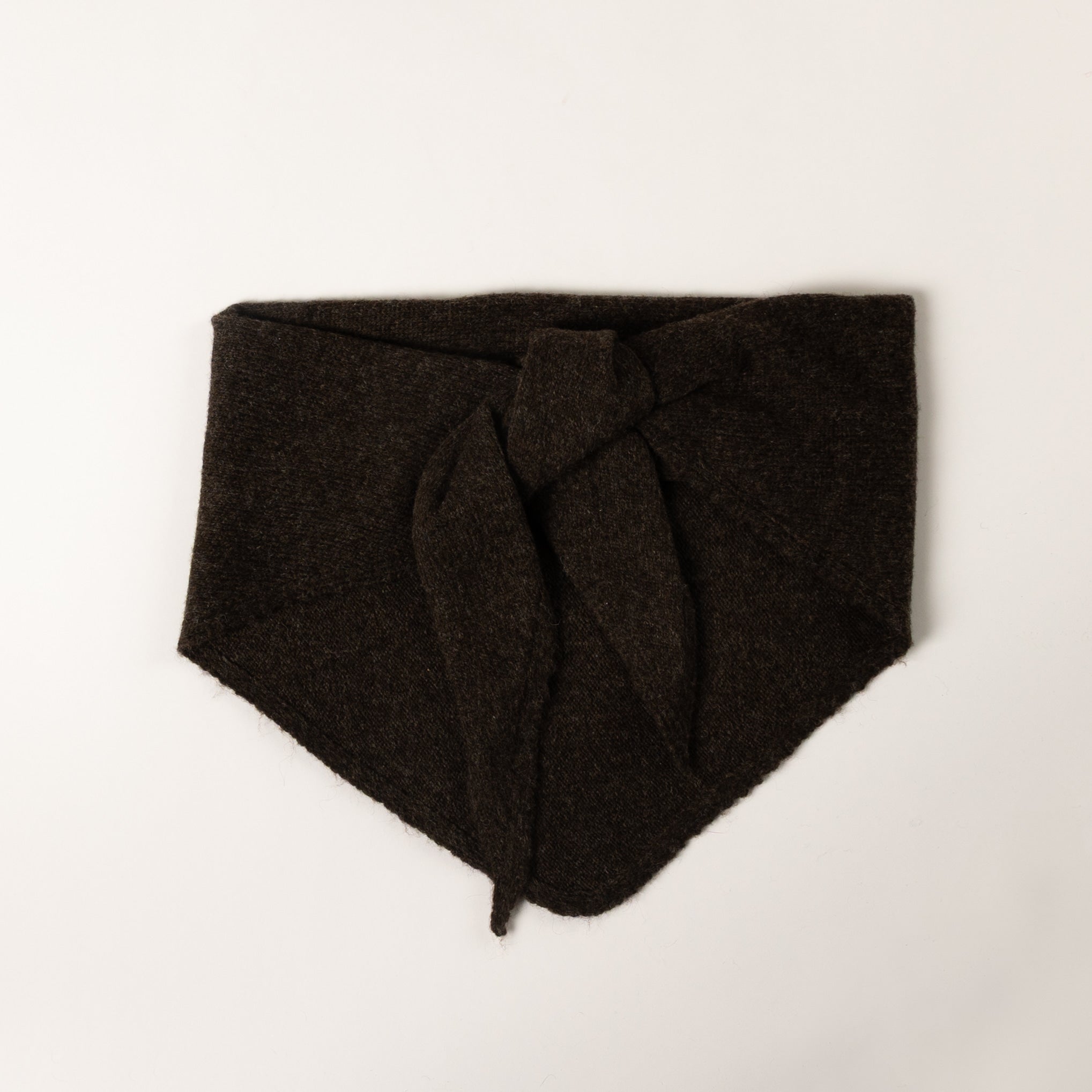 TRIANGLE SCARF (VARIOUS COLOURS)