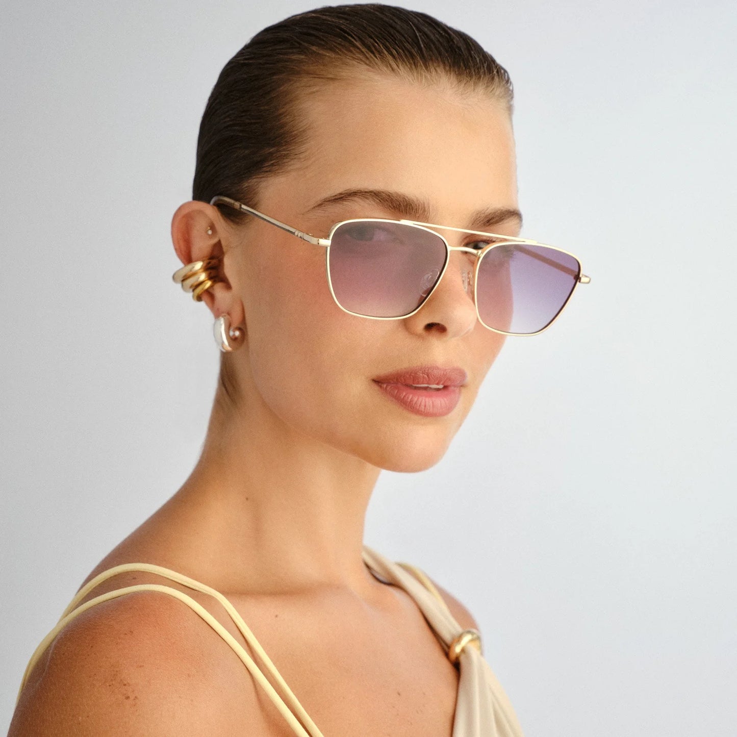 DIAMETRIC II SUNGLASSES - GOLD SMOKE