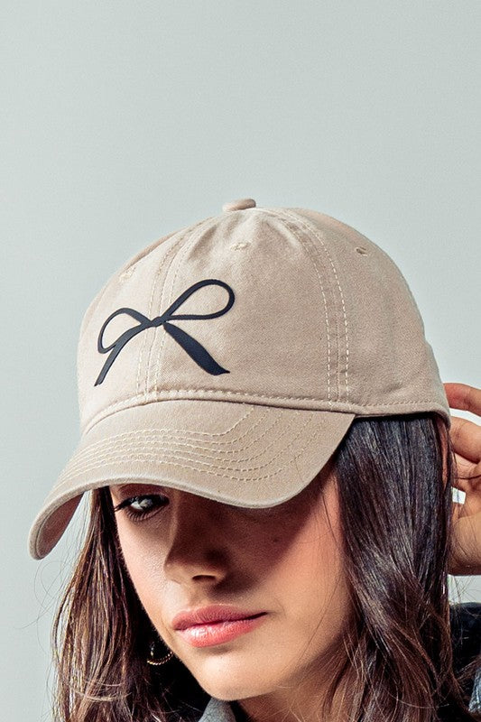 RELAXED FIT BOW CAP