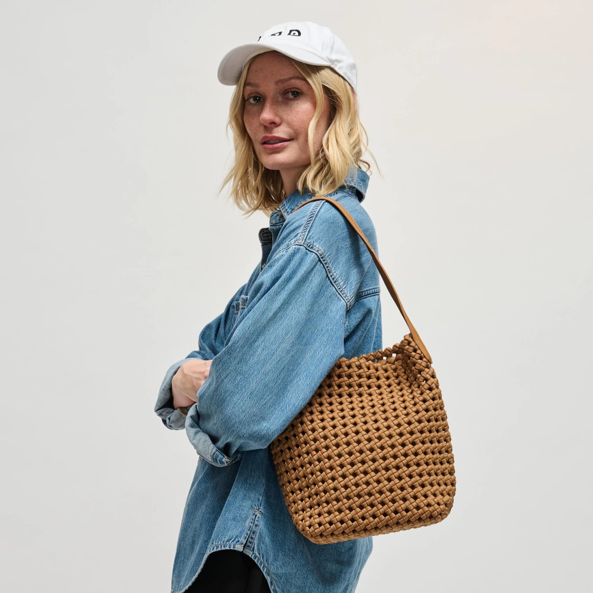 GAIA SHOULDER BAG - SAND