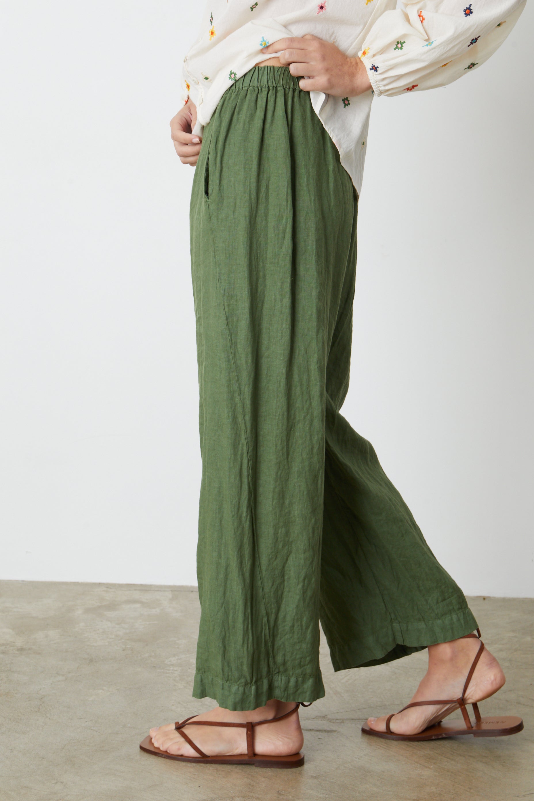 LOLA LINEN STRAIGHT LEG PANT - BASIL