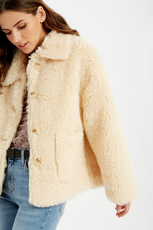 CREAM OVERSIZED FAUX FUR JACKET