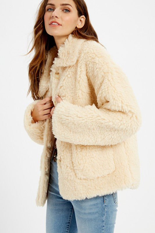 CREAM OVERSIZED FAUX FUR JACKET