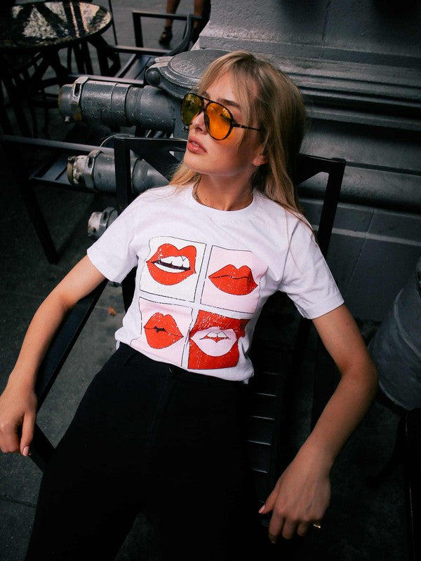 LIPPY TEE