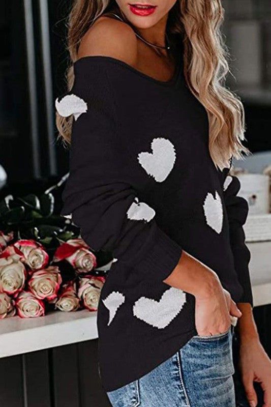 HEART KNIT SWEATER - BLACK