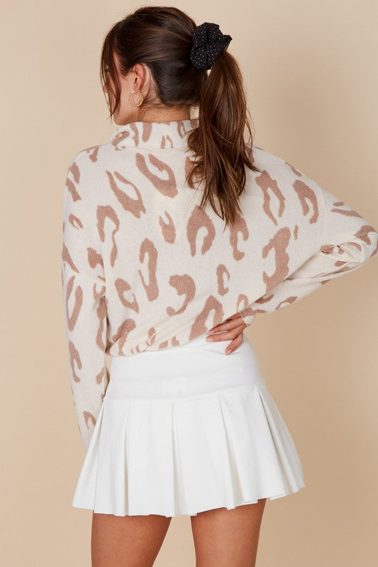 HALF ZIP ANIMAL PRINT SWEATER - TAN