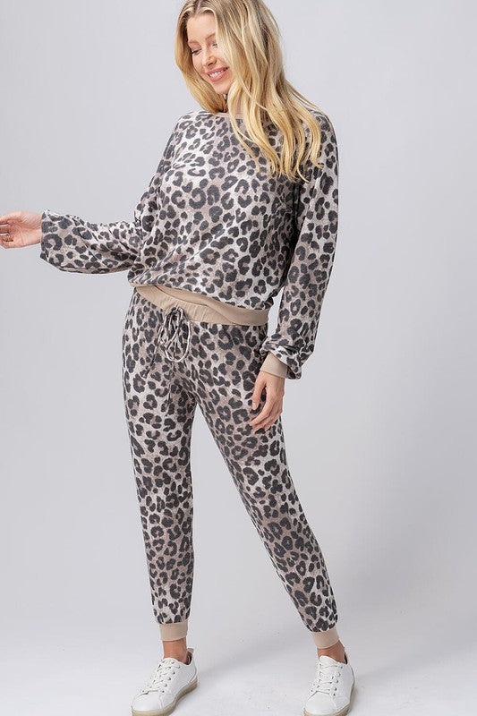 LEOPARD LOUNGE SET