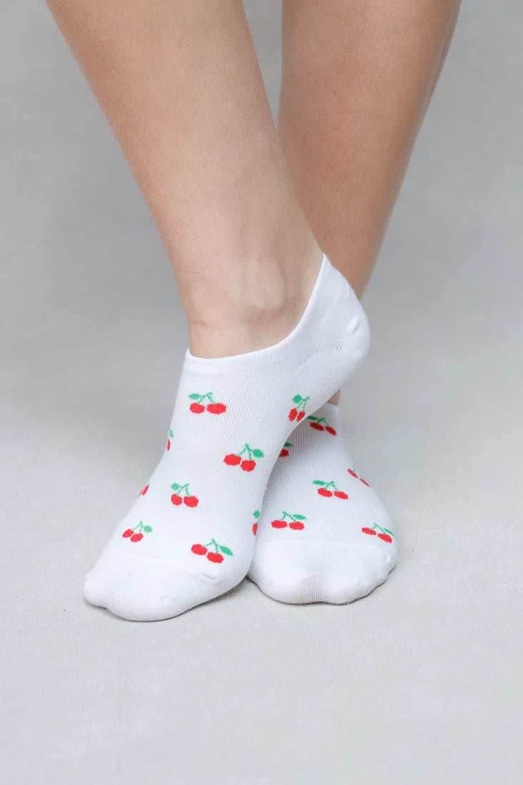 WHITE CHERRY NO SHOW ANKLE SOCK