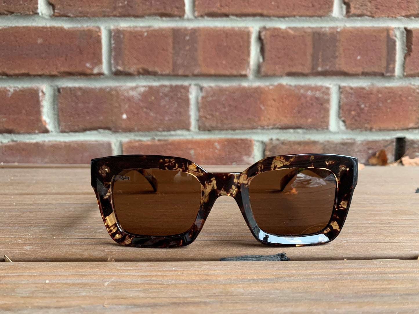 ONASIS SUNGLASSES - TURTLE