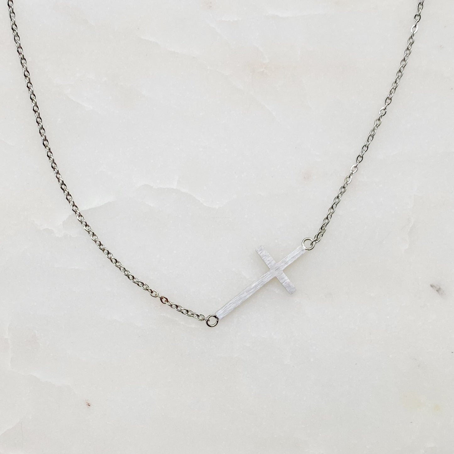 KAYLA CROSS NECKLACE (GOLD OR SILVER)