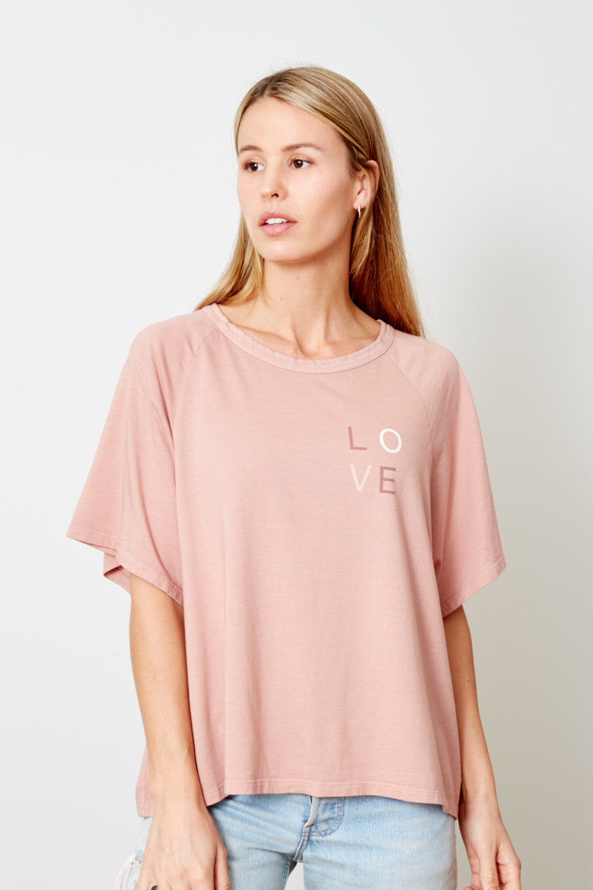 BETSY - LOVE TEE