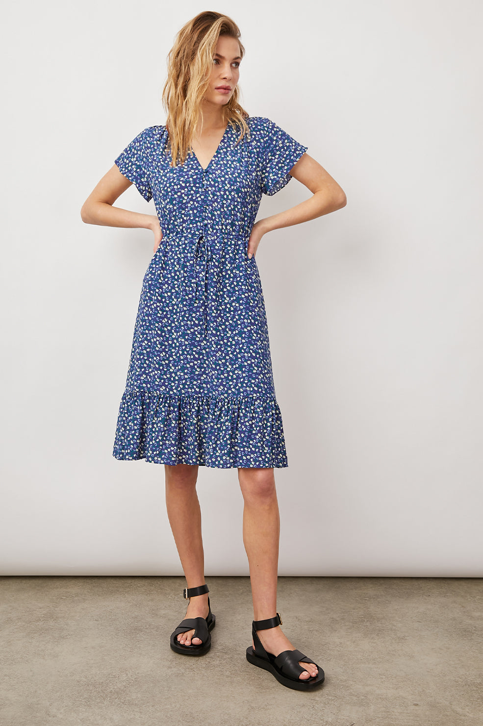 KIKI DRESS - NAVY FLORAL