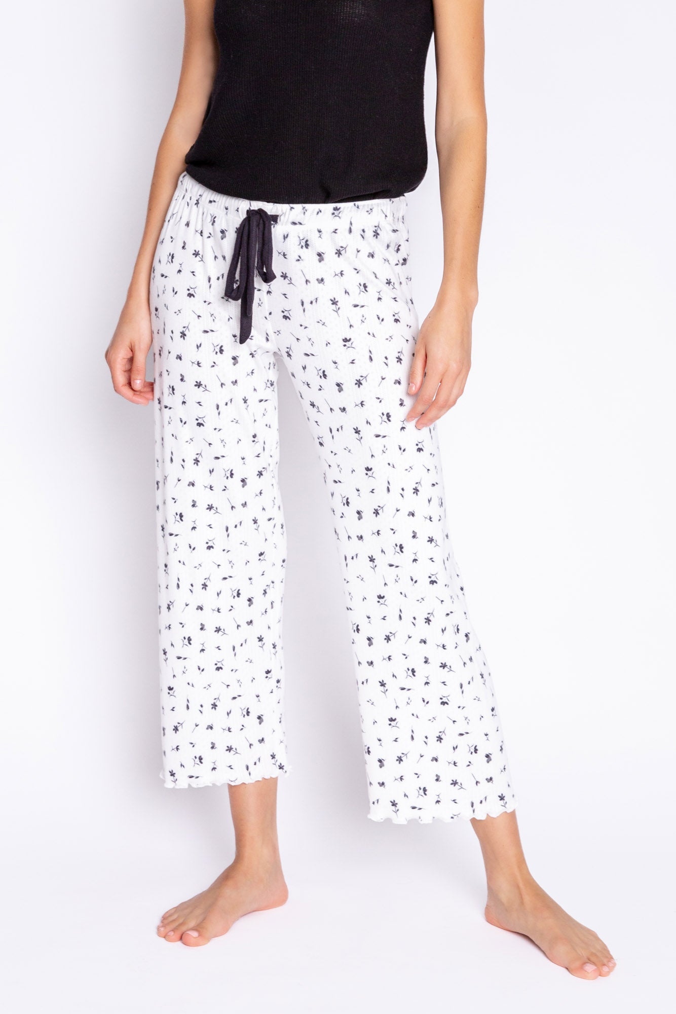 AROUND THE EDGES FLORAL CROP PANT