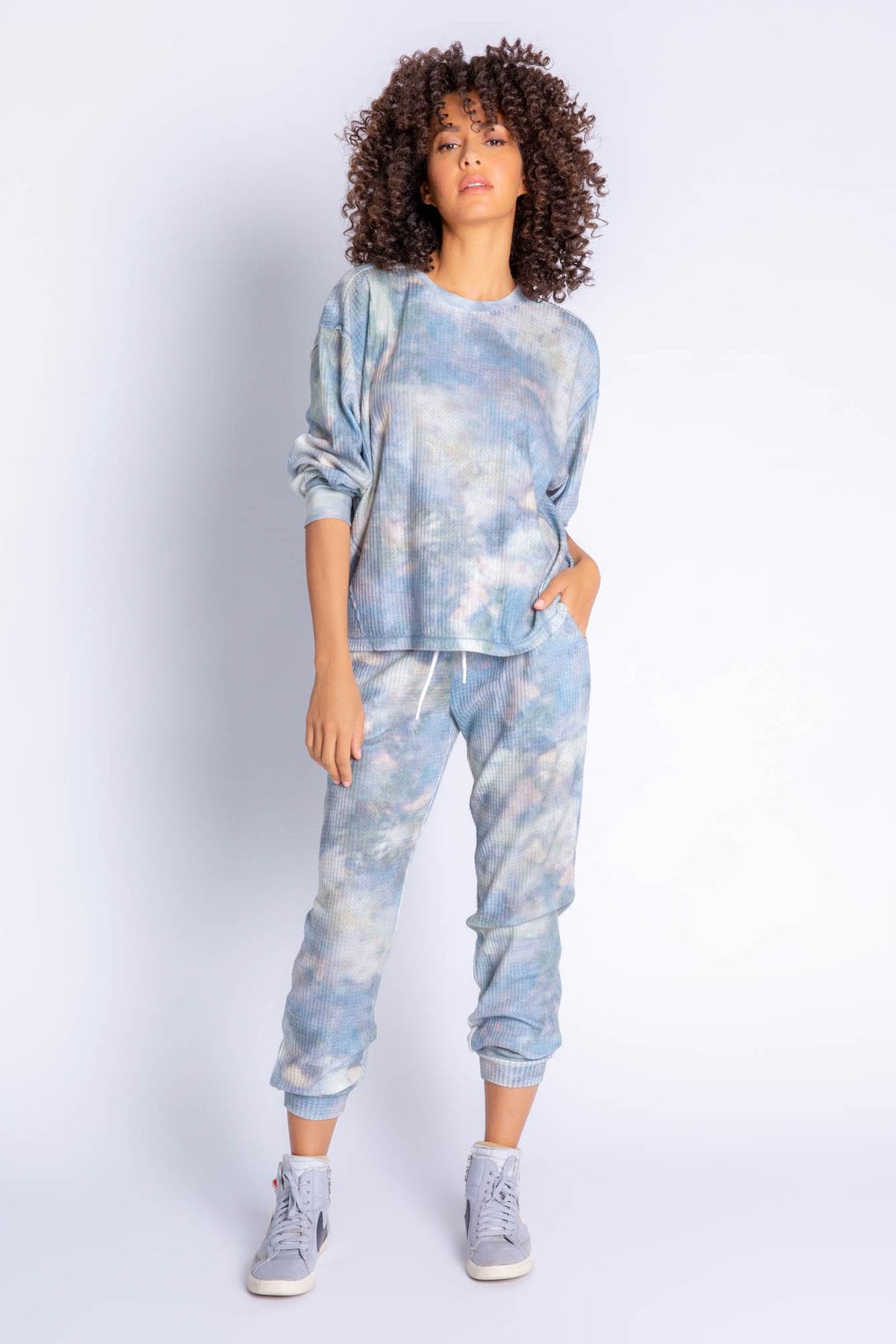 CLOUDY DAYS TIE DYE LOUNGE SET