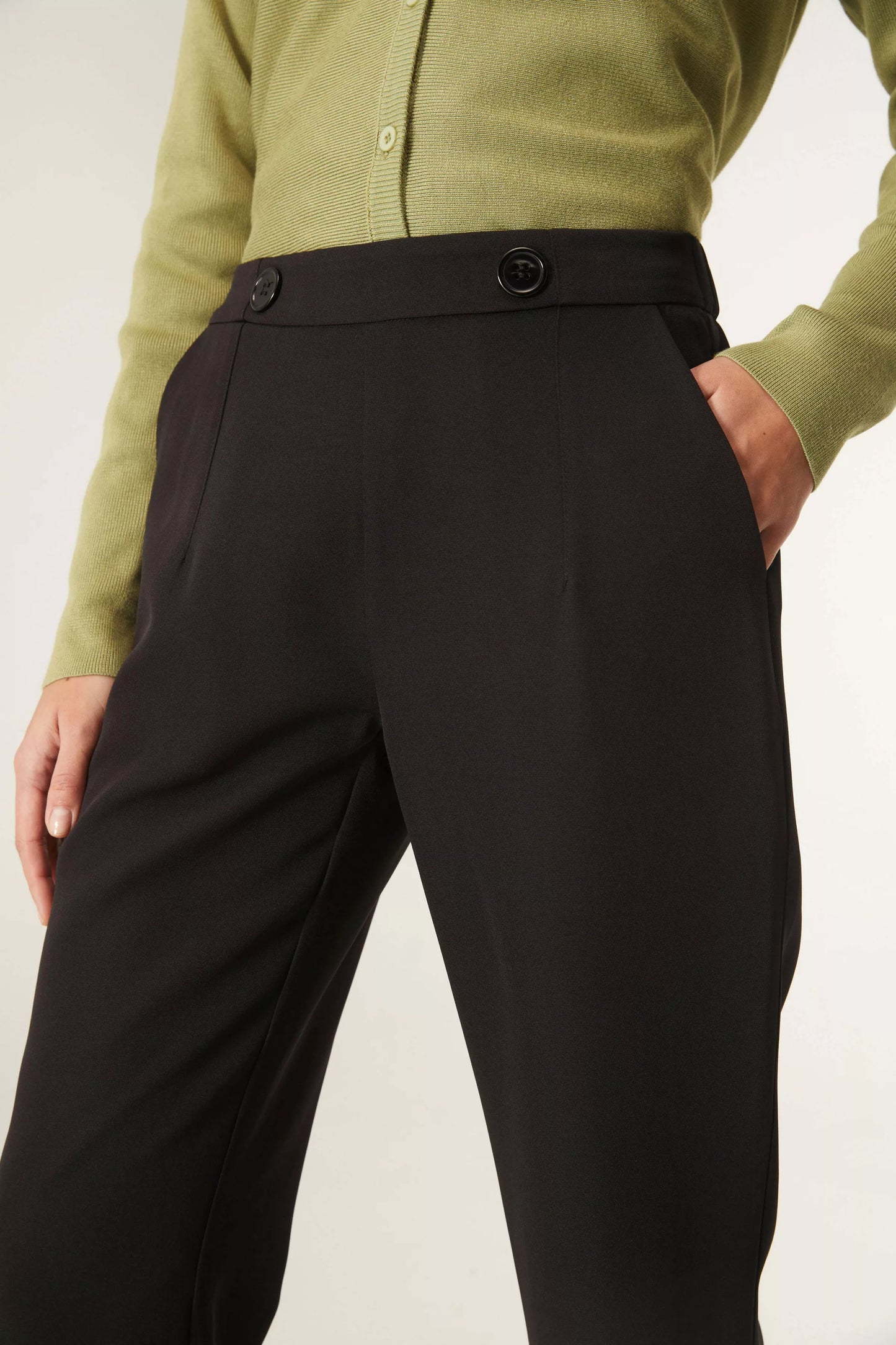 BLACK STRAIGHT-LEG TROUSERS