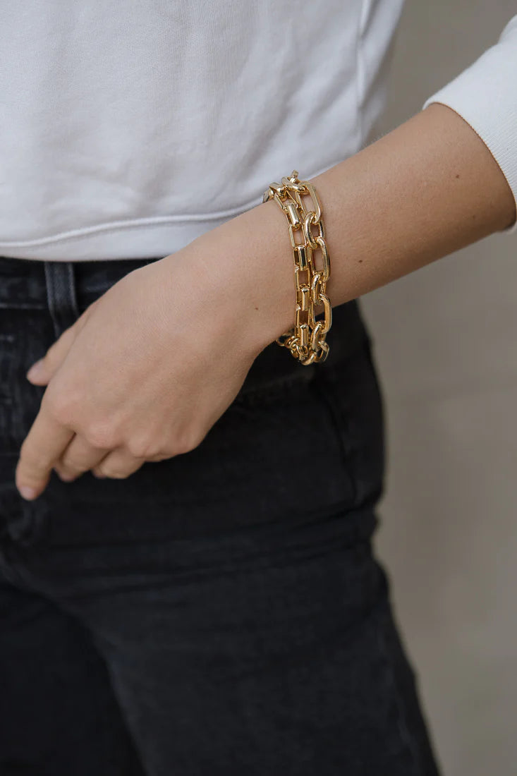 OVAL LINK BRACELET